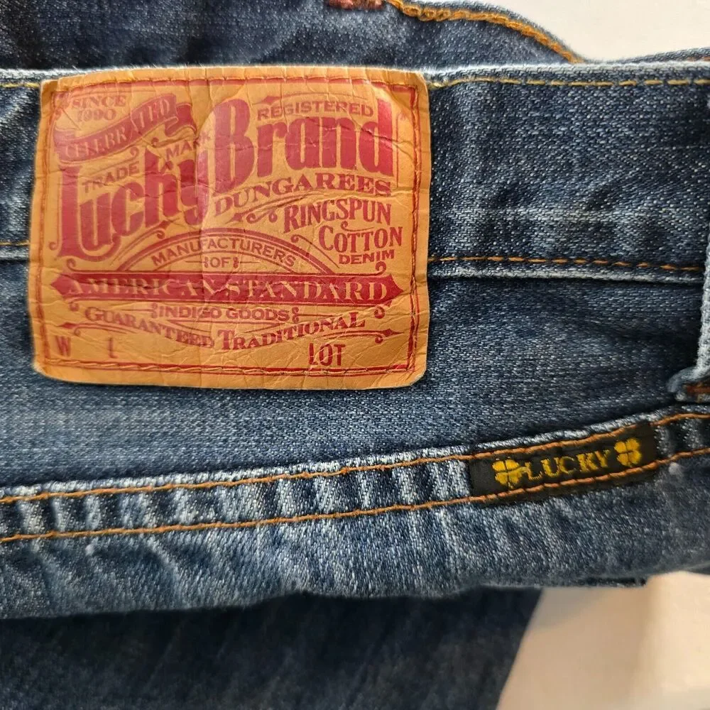 Lucky Brand Jeans Men's 36 x 30 Blue Medium Wash Regular Inseam Straight